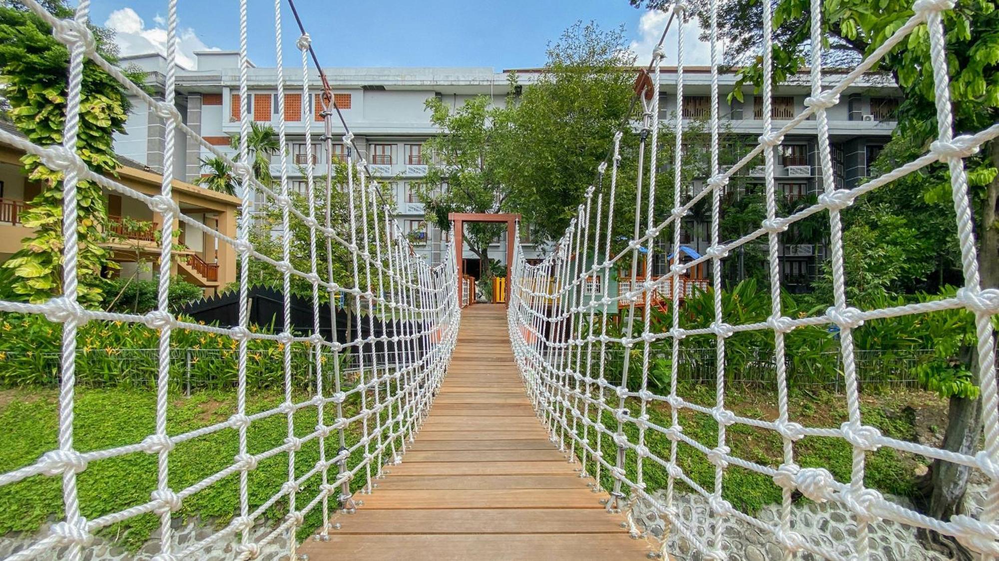 Lorin Syariah Solo Hotel Ngoại thất bức ảnh