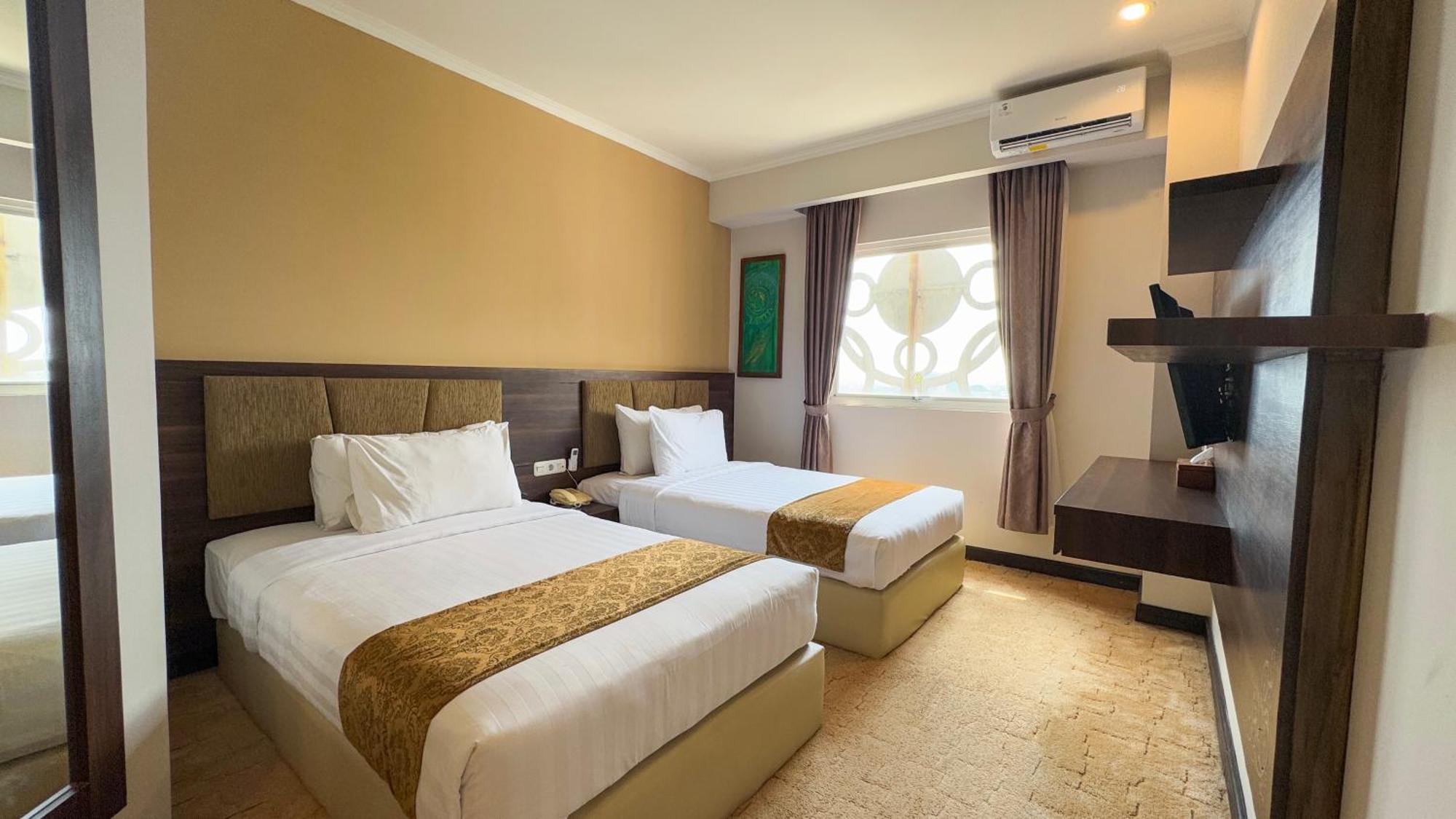 Lorin Syariah Solo Hotel Ngoại thất bức ảnh