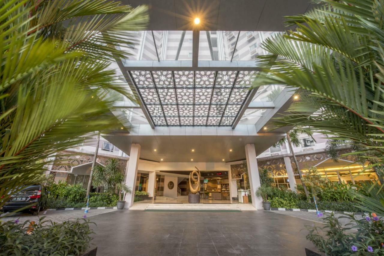 Lorin Syariah Solo Hotel Ngoại thất bức ảnh